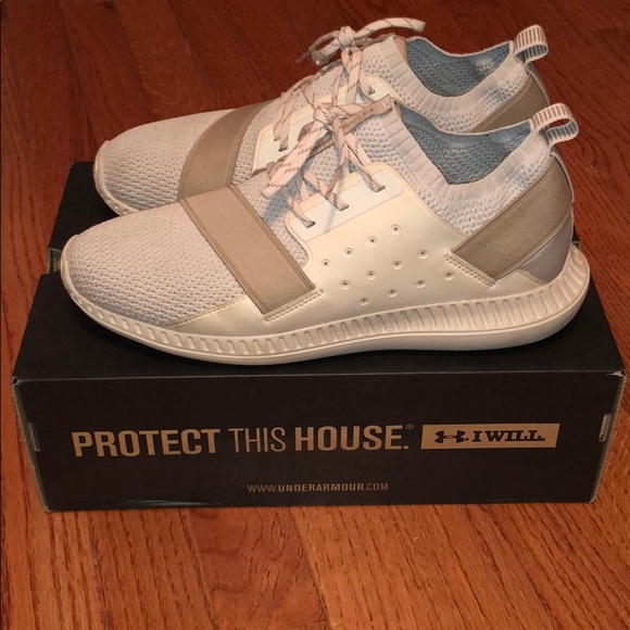 Under armor Threadborne shift size~ US9 - Picture 3 of 4